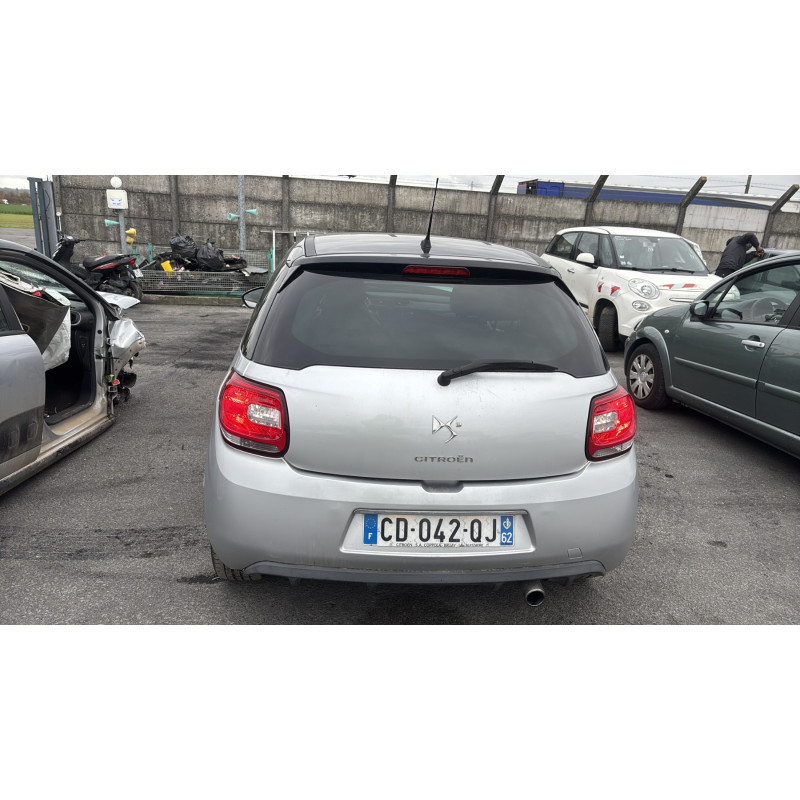 Bouton de coffre CITROEN DS3 Photo n°8