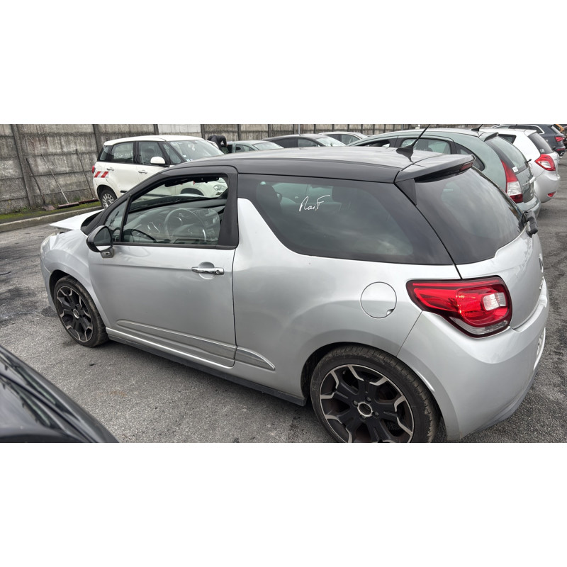 Bouton de coffre CITROEN DS3 Photo n°9