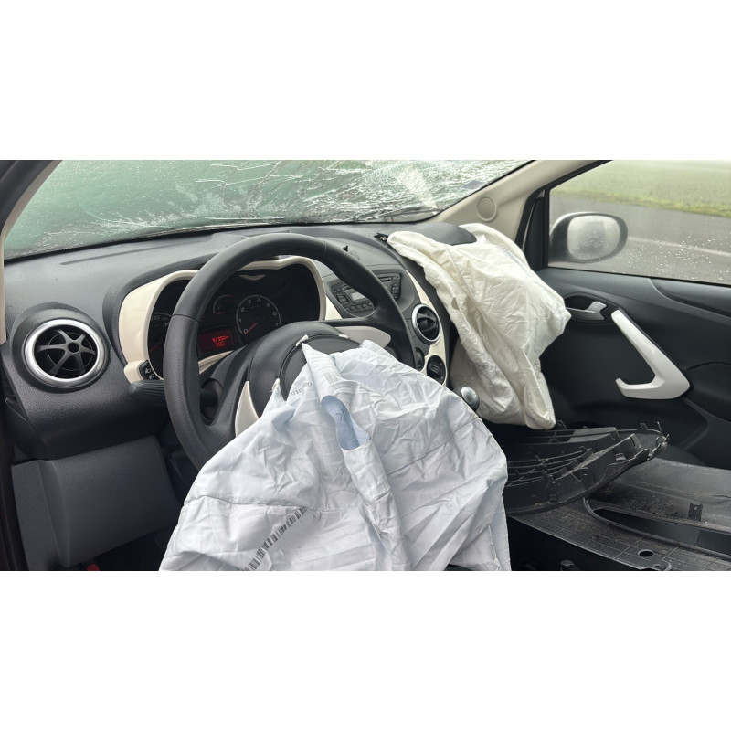 Antenne FORD KA 2 Photo n°18
