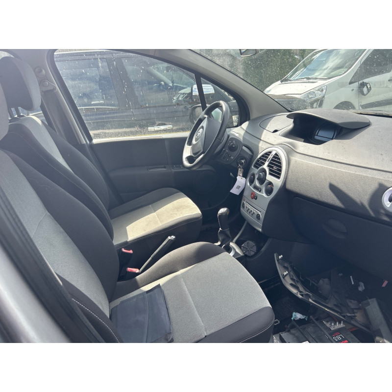 Attache ceinture avant droit RENAULT MODUS Photo n°6