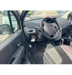 Attache ceinture avant droit RENAULT MODUS