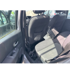 Attache ceinture avant droit RENAULT MODUS