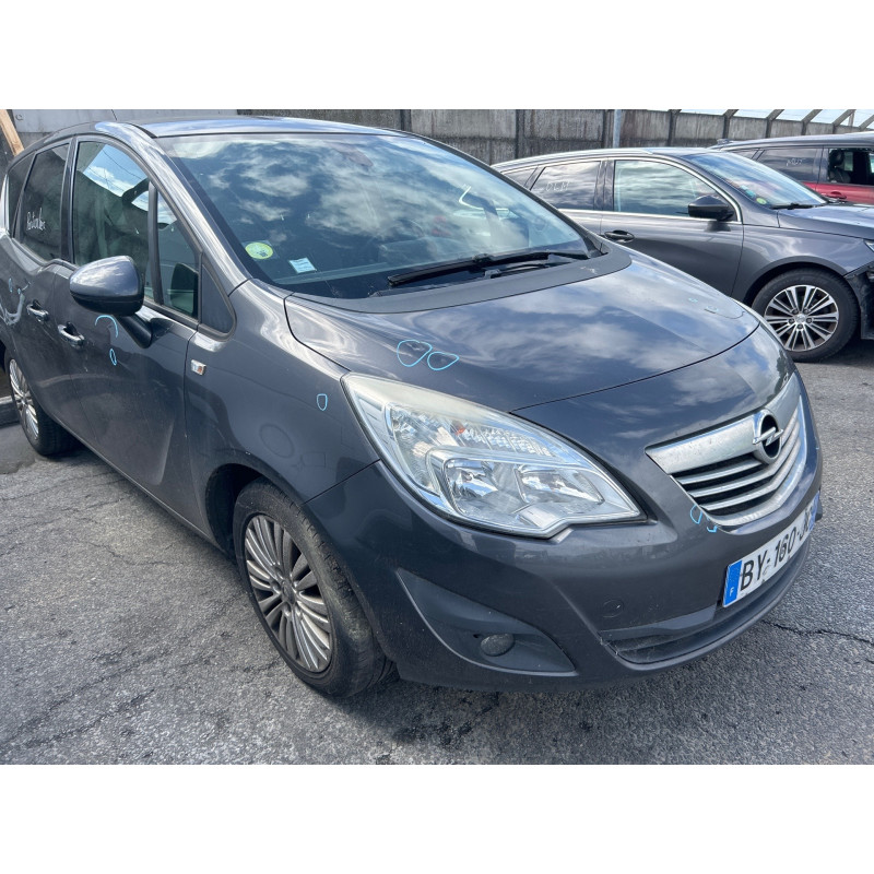 Lunette arriere OPEL MERIVA B Photo n°9