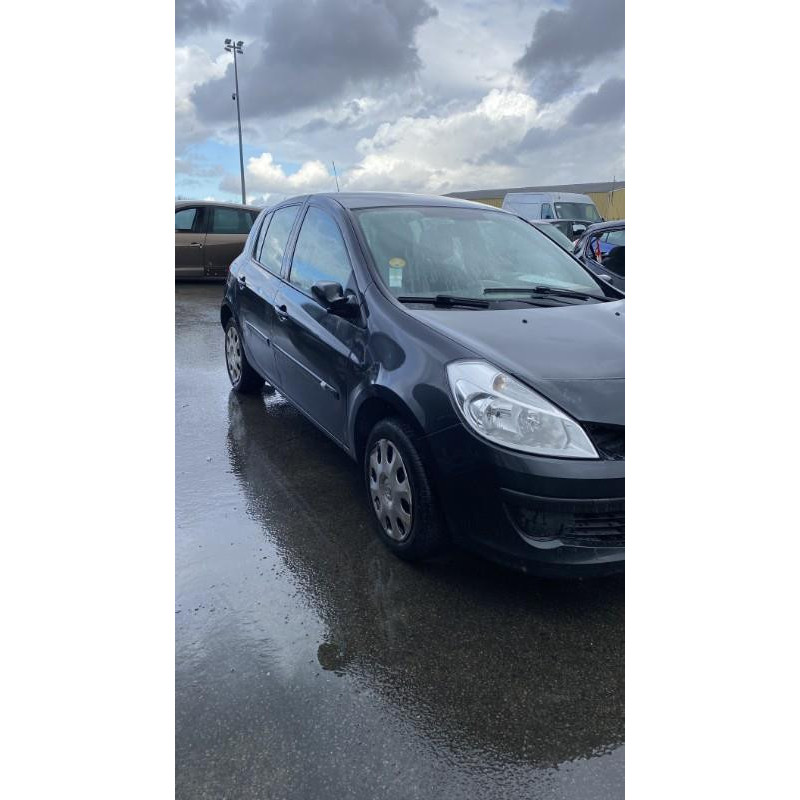 Plage arriere RENAULT CLIO 3 Photo n°18