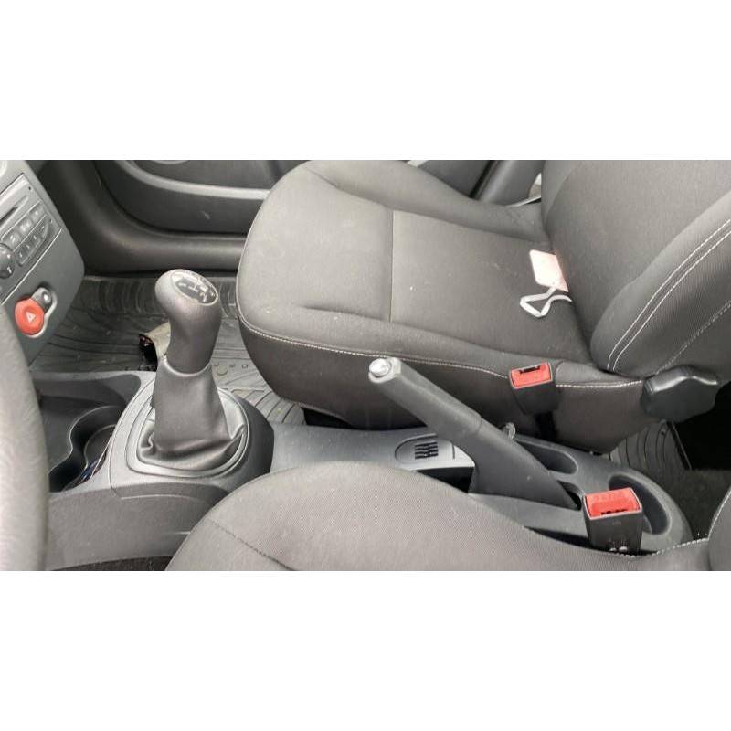 Plage arriere RENAULT CLIO 3 Photo n°5
