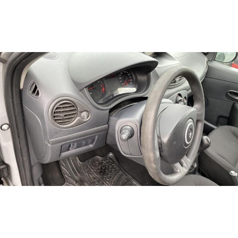 Plage arriere RENAULT CLIO 3 Photo n°7