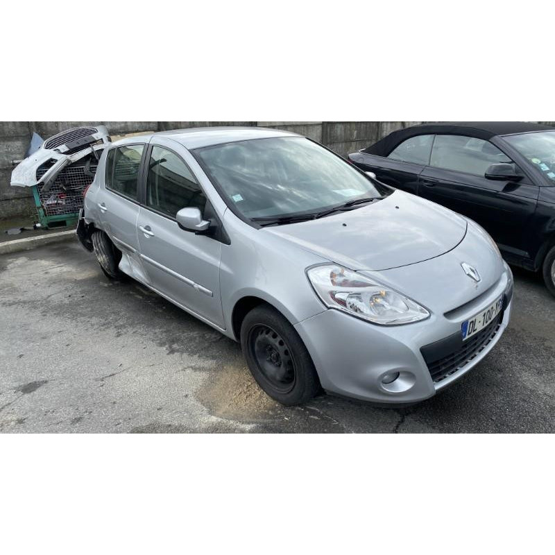 Plage arriere RENAULT CLIO 3 Photo n°10