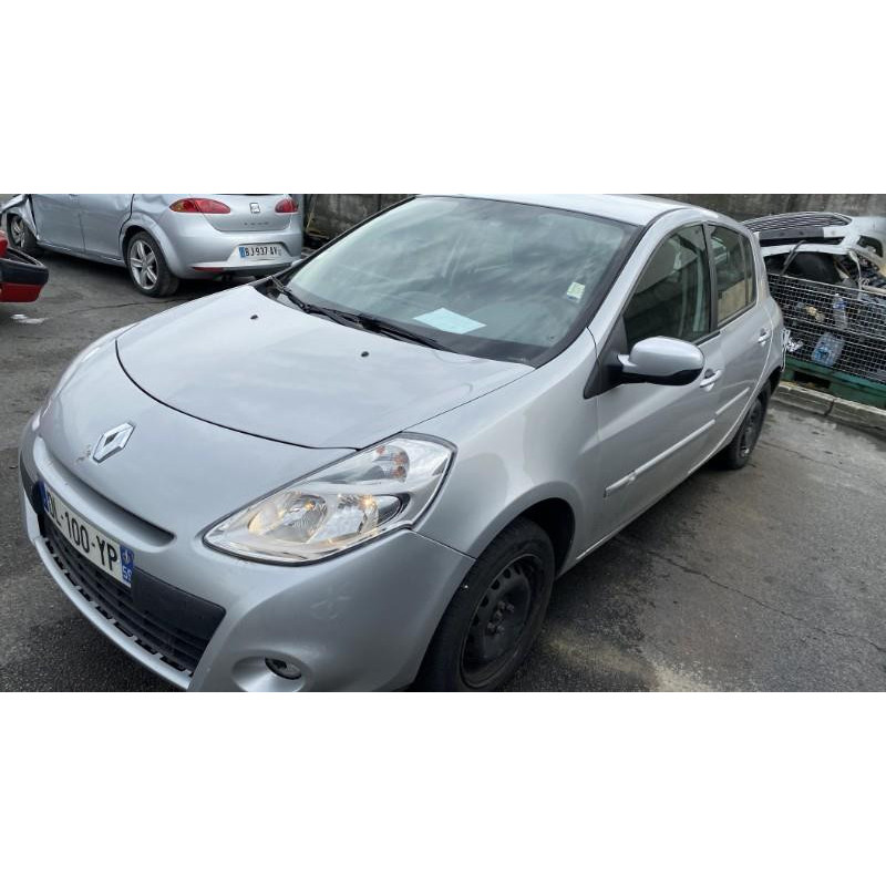 Plage arriere RENAULT CLIO 3 Photo n°12