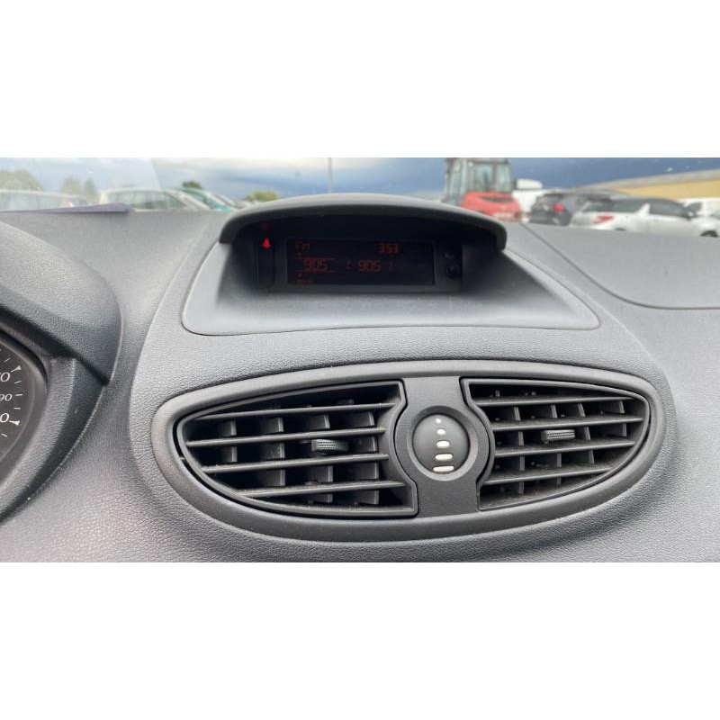 Plage arriere RENAULT CLIO 3 Photo n°15