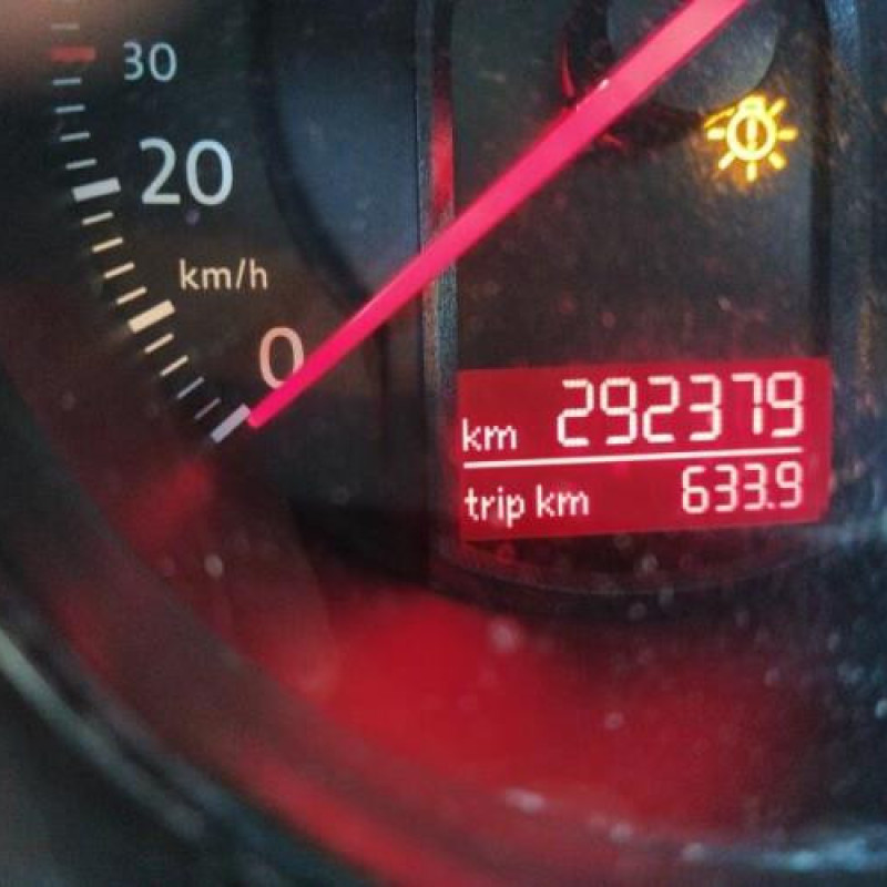 Pretensionneur de ceinture avant droit VOLKSWAGEN PASSAT 5 Photo n°12