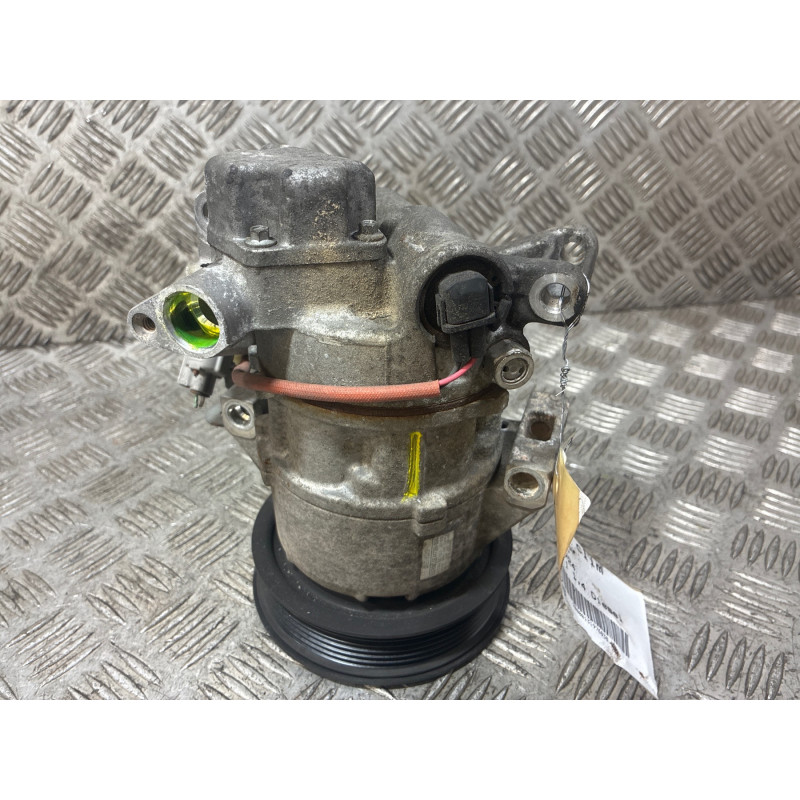 Compresseur clim TOYOTA YARIS 2 Photo n°4