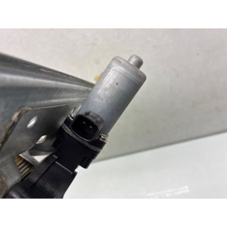 Leve vitre electrique arriere gauche RENAULT CLIO 4 Photo n°1