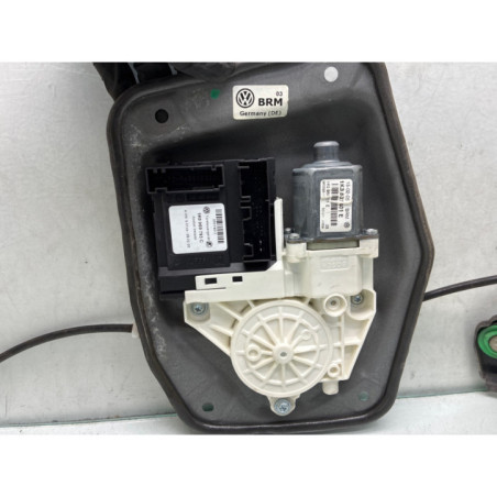Leve vitre electrique avant gauche VOLKSWAGEN GOLF 5
