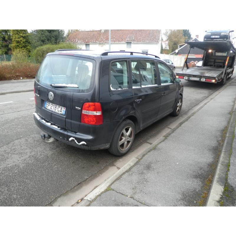 Plage arriere VOLKSWAGEN TOURAN 1 Photo n°10