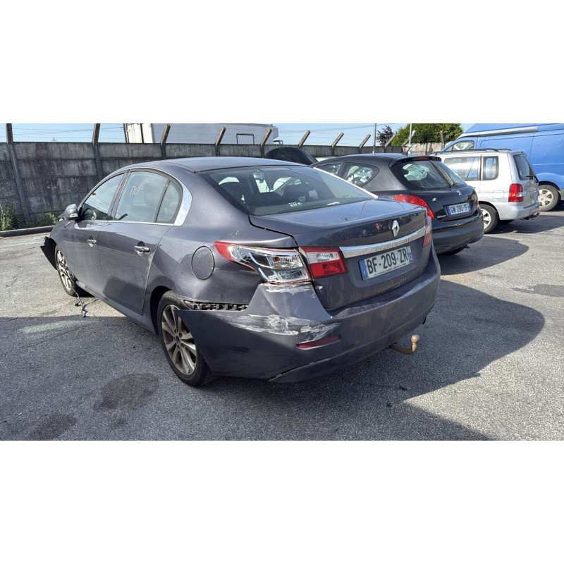 Plage arriere RENAULT LATITUDE Photo n°8
