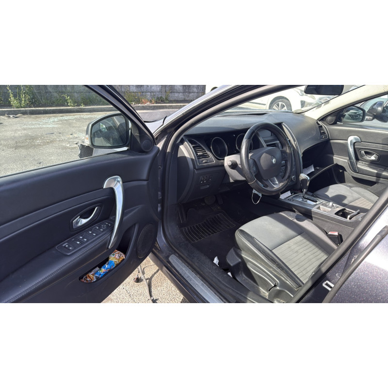 Plage arriere RENAULT LATITUDE Photo n°13