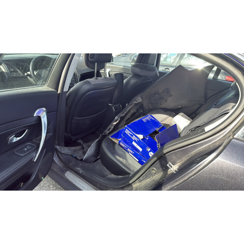 Plage arriere RENAULT LATITUDE Photo n°14