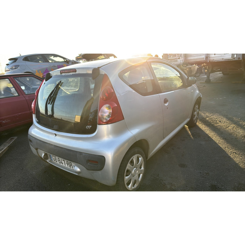 Leve vitre mecanique avant gauche PEUGEOT 107 Photo n°11