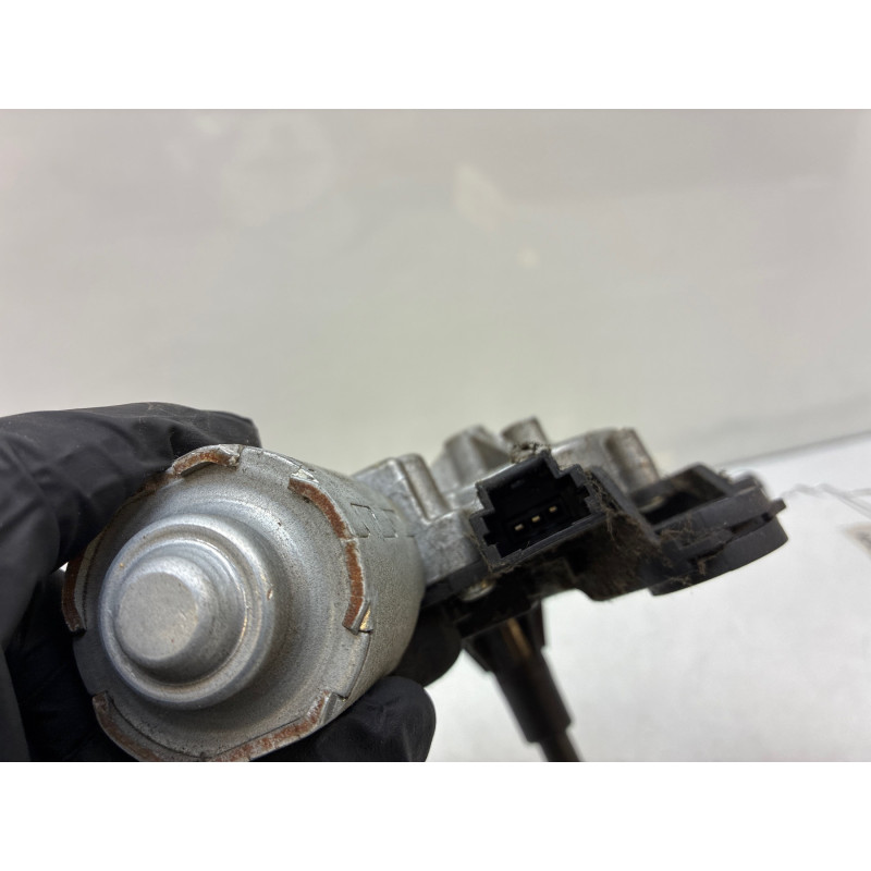 Moteur essuie glace arriere RENAULT TWINGO 3 Photo n°3