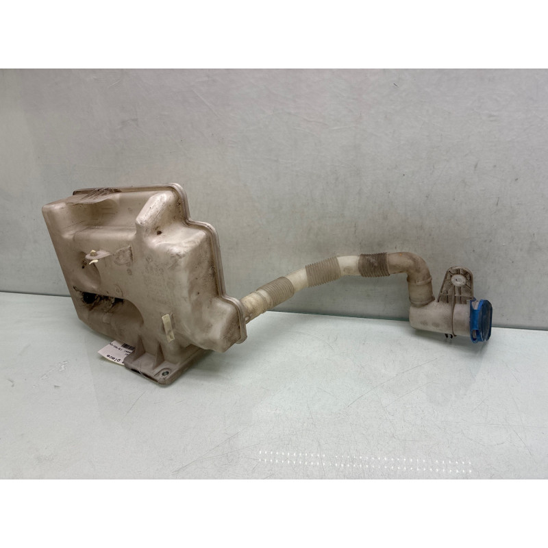 Vase de lave glace VOLKSWAGEN GOLF 5 Photo n°1