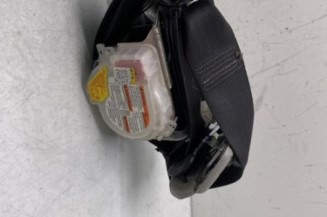 Pretensionneur de ceinture avant droit SUZUKI SWIFT 3