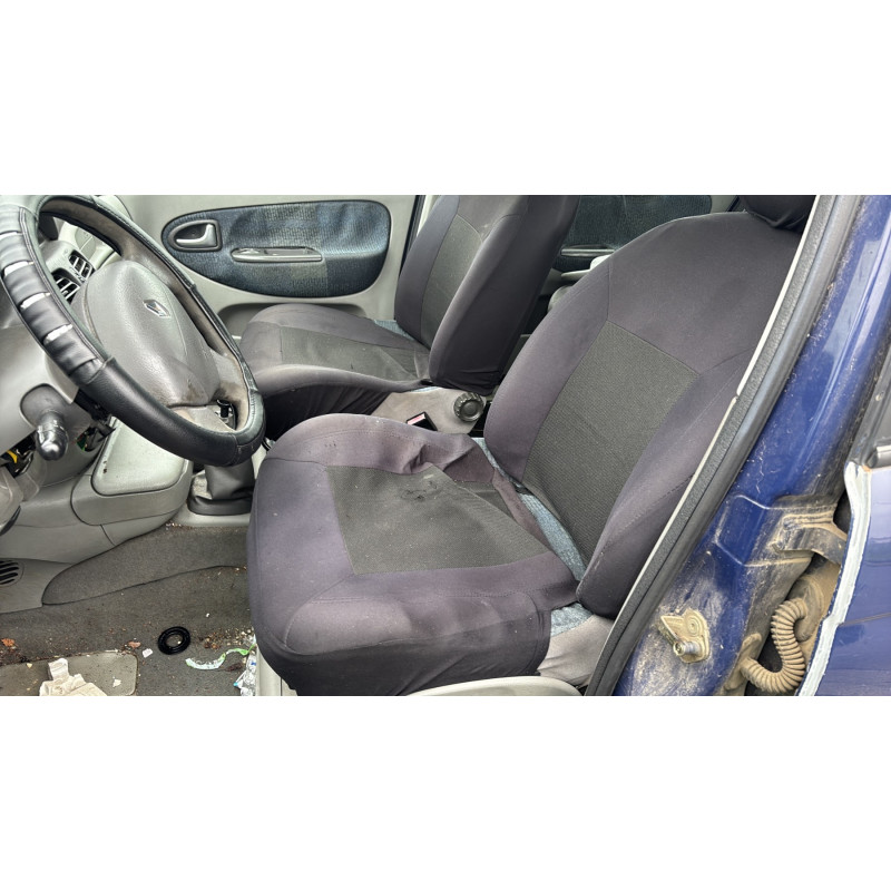 Trappe d'essence RENAULT SCENIC 1 Photo n°15