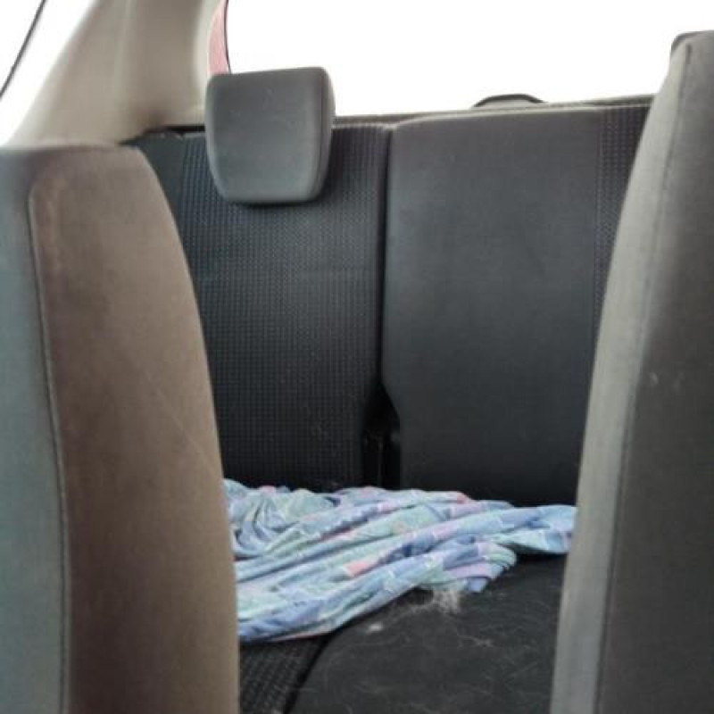 Pretensionneur de ceinture avant droit SUZUKI SWIFT 3 Photo n°9