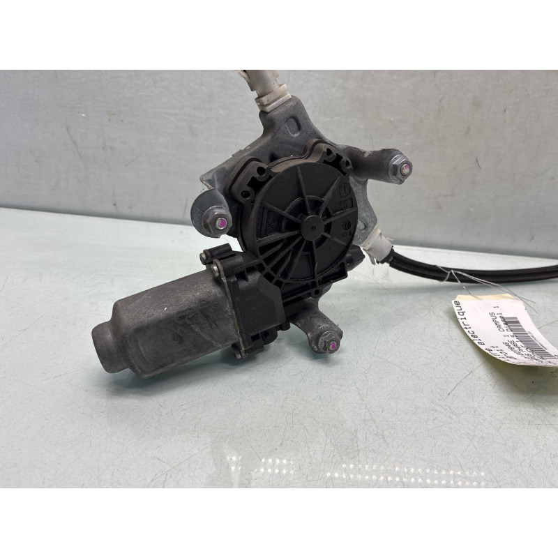 Leve vitre electrique avant droit RENAULT CLIO 2 CAMPUS Photo n°3