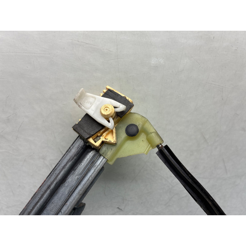 Leve vitre electrique avant droit RENAULT CLIO 2 CAMPUS Photo n°4