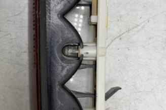 Feu arriere stop central SUZUKI SWIFT 3