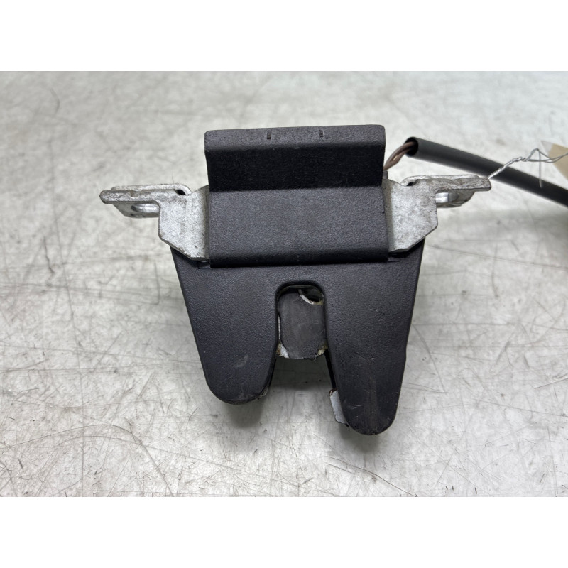 Serrure de coffre VOLKSWAGEN FOX Photo n°5
