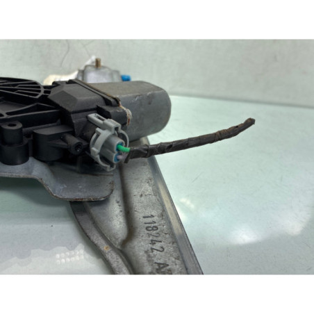 Leve vitre electrique avant droit RENAULT MODUS Photo n°1