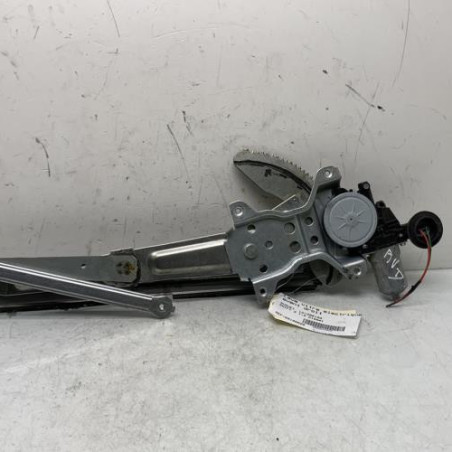 Leve vitre electrique avant droit SUZUKI SWIFT 3 Photo n°1