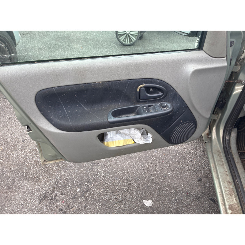 Serrure de coffre RENAULT CLIO 2 Photo n°17