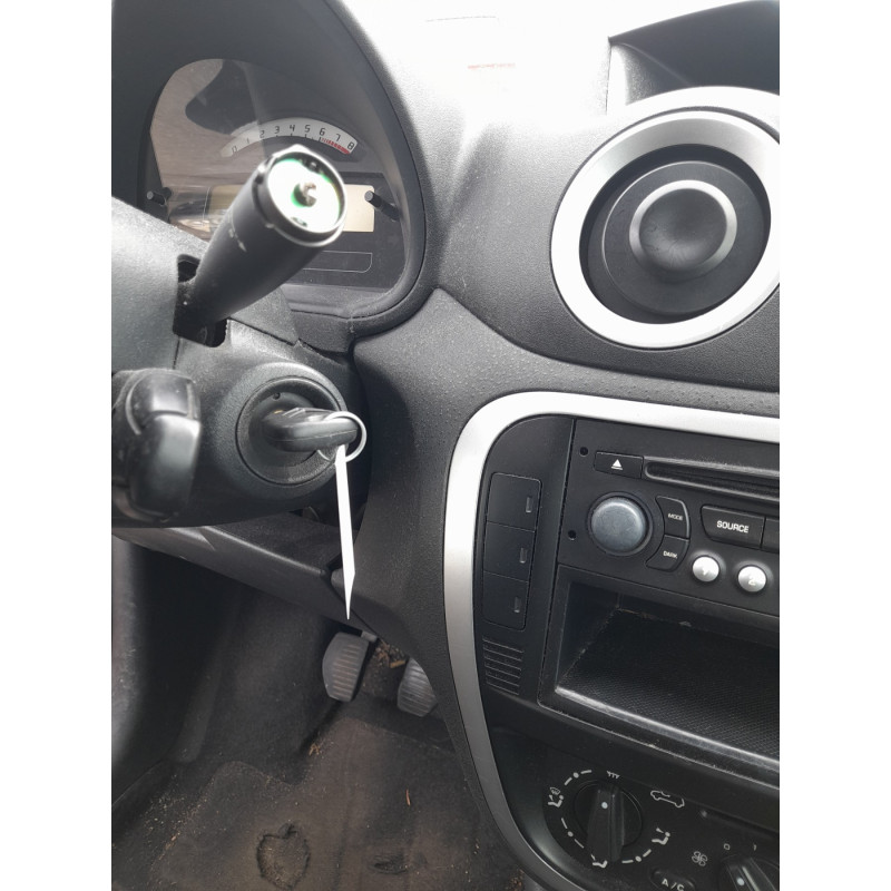 Leve vitre electrique avant gauche CITROEN C3 1 Photo n°16