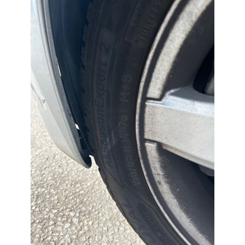 Vitre arriere droit PEUGEOT 107 Photo n°11