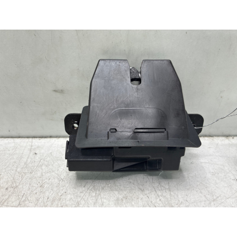 Serrure de coffre FORD FIESTA 6 Photo n°4