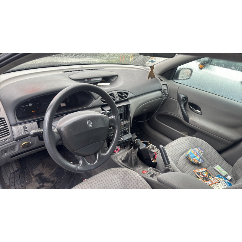 Serrure avant droit RENAULT LAGUNA 2 Photo n°19