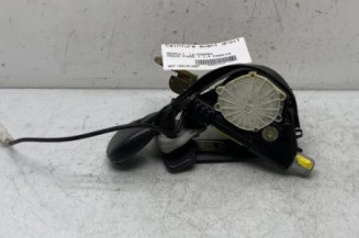 Pretensionneur de ceinture avant droit RENAULT MODUS Photo n°1