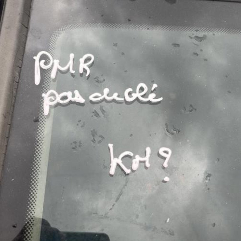 Pretensionneur de ceinture avant droit RENAULT MODUS Photo n°15
