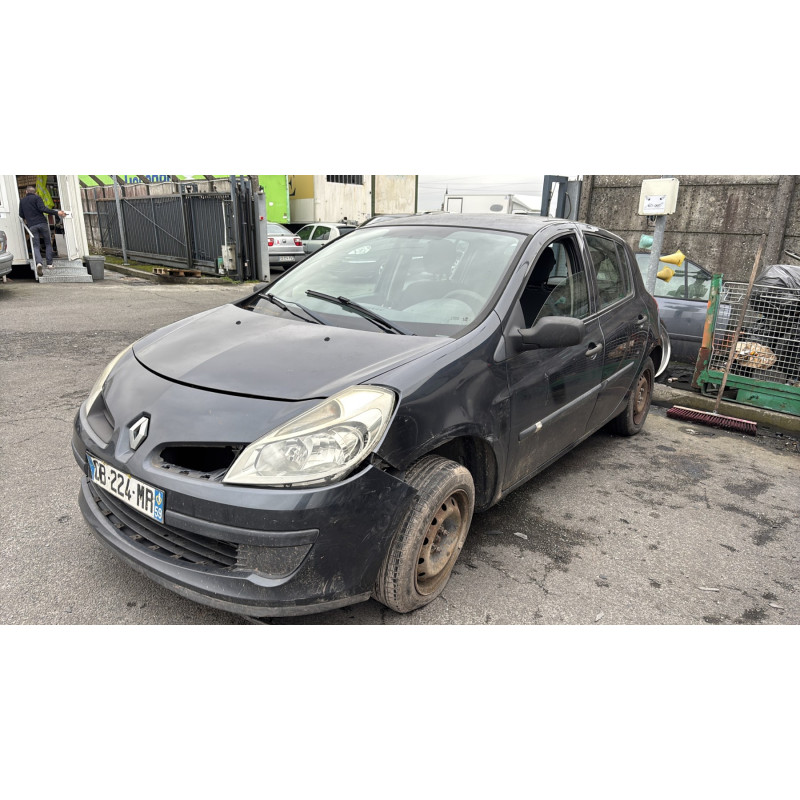 Moteur RENAULT CLIO 3 Photo n°8