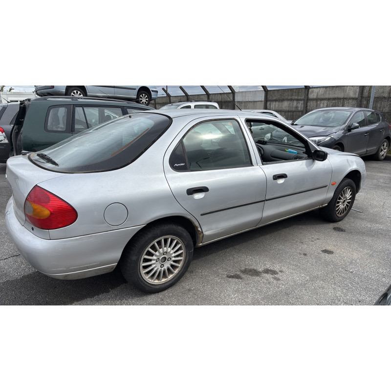 Feu arriere principal gauche (feux) FORD MONDEO 1 Photo n°10