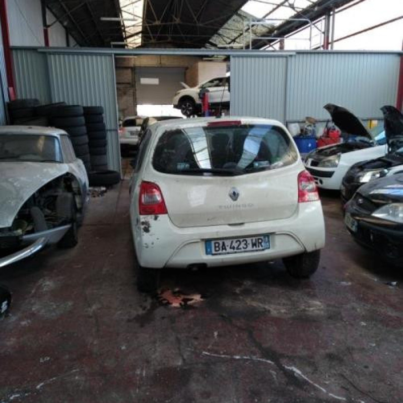 Calculateur RENAULT TWINGO 2 Photo n°8