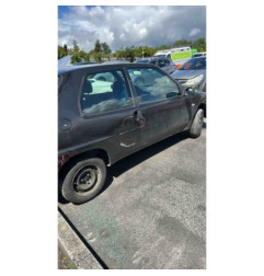 Pretensionneur de ceinture avant gauche PEUGEOT 106