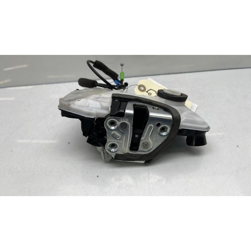 Serrure avant droit TOYOTA RAV4 5 Photo n°8