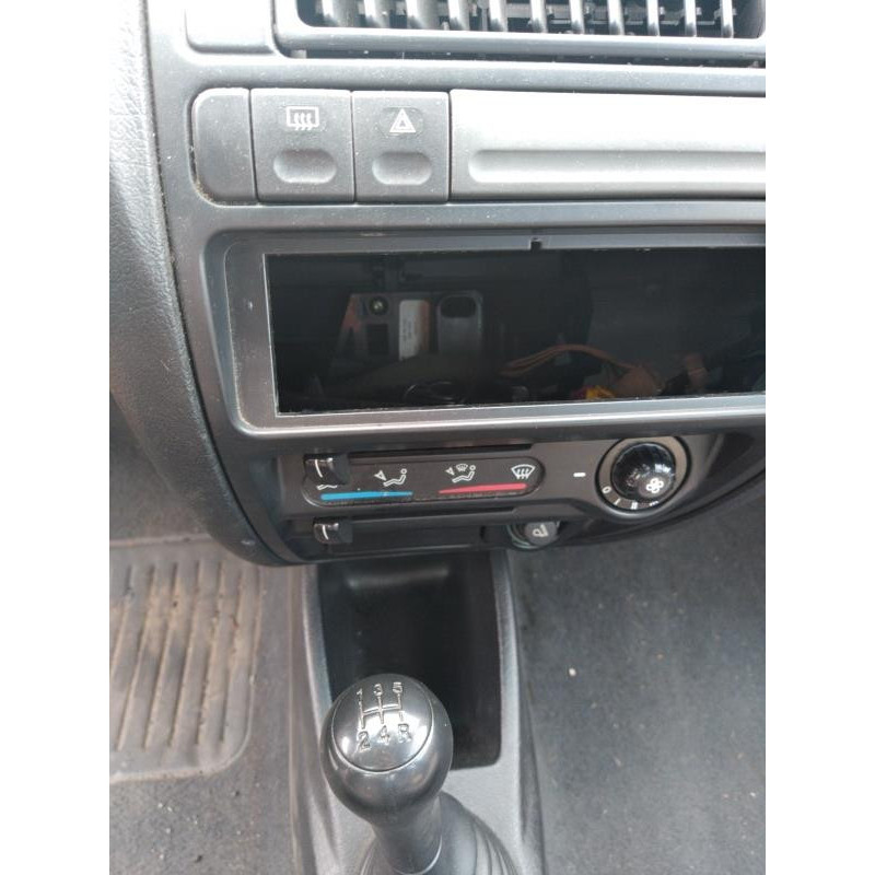 Calandre CITROEN SAXO Photo n°8