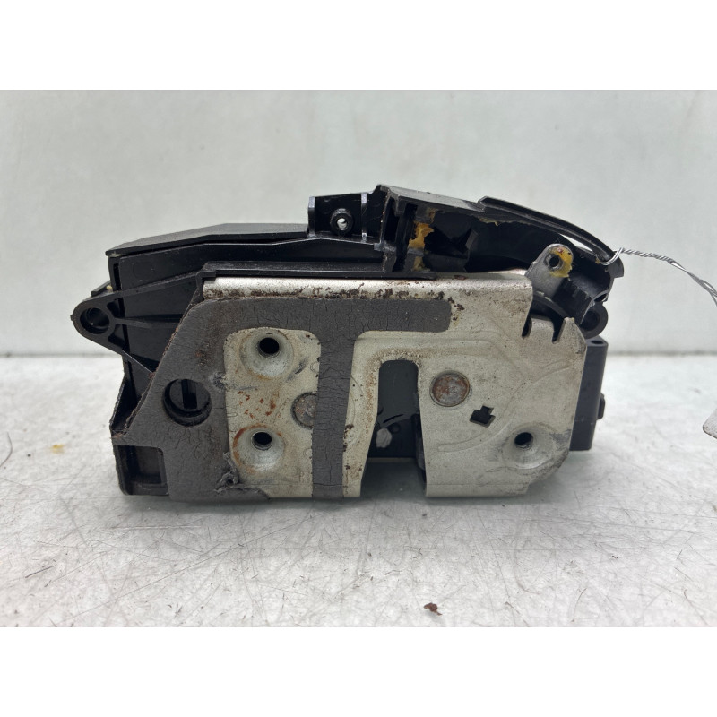 Serrure arriere droit FORD FIESTA 6 Photo n°2