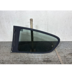 Vitre arriere droit PEUGEOT 107 Photo n°1