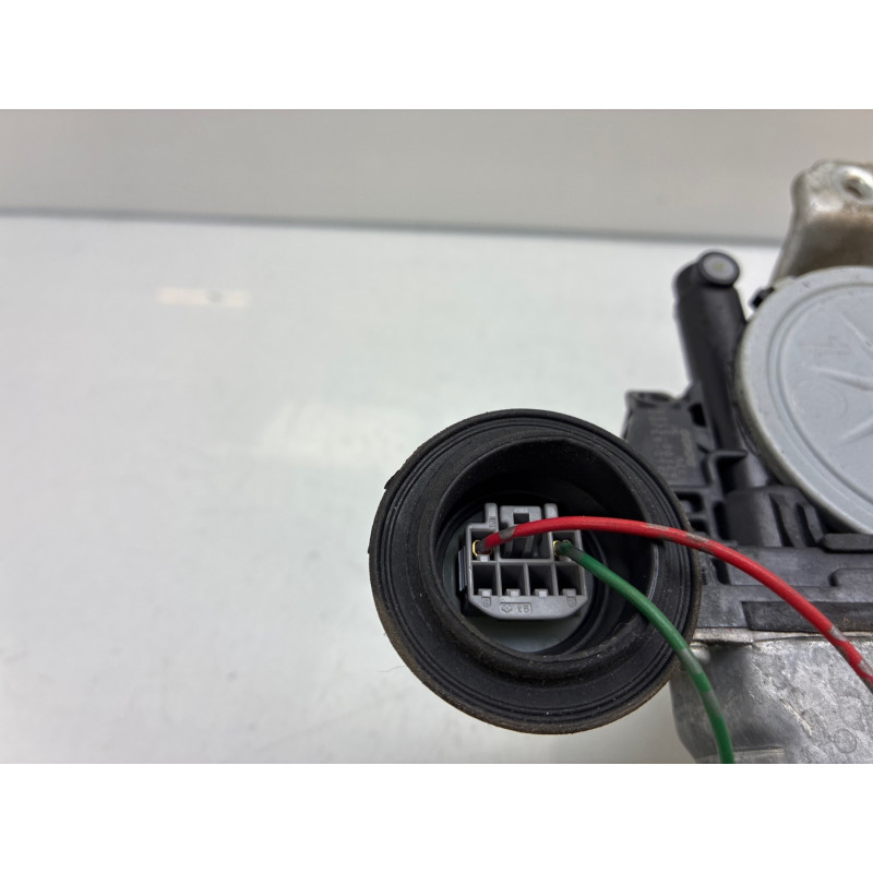Leve vitre electrique avant gauche SUZUKI SWIFT 3 Photo n°3