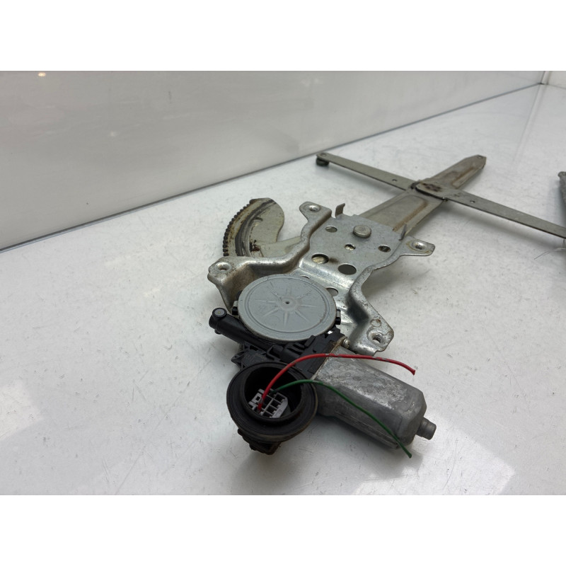 Leve vitre electrique avant gauche SUZUKI SWIFT 3 Photo n°5